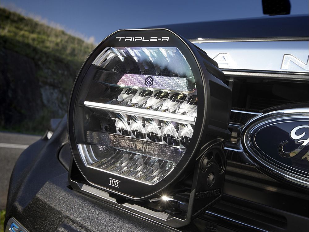 Sentinel 9'' Elite LED Spotlight